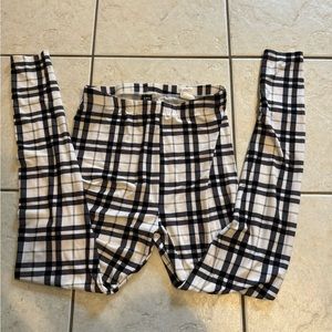 SWS Streetwear Society Basic white and grey plaid leggings